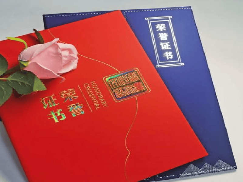 极简版式设计：留白是最高级的语言